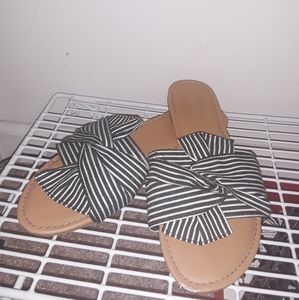 Black and white bow sandals